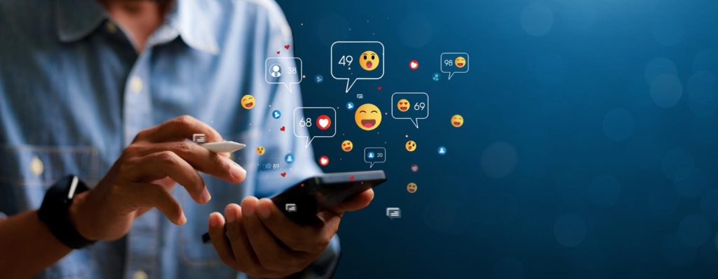 Followeri cumpărați, testimoniale inventate și conținut AI: ce trebuie să verifice un specialist social media