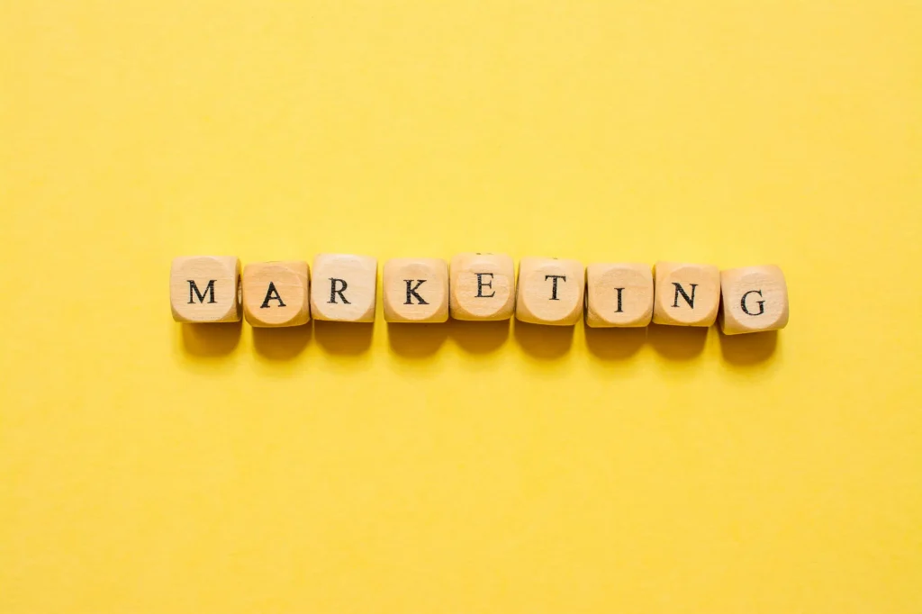 Ce curs de marketing alegeți în 2027: social media, SEO sau publicitate plătită?