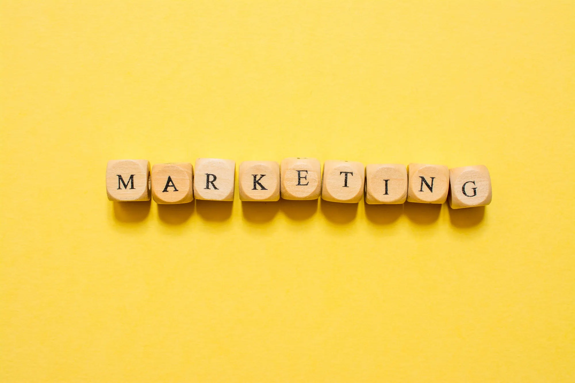 Ce curs de marketing alegeți în 2027: social media, SEO sau publicitate plătită?