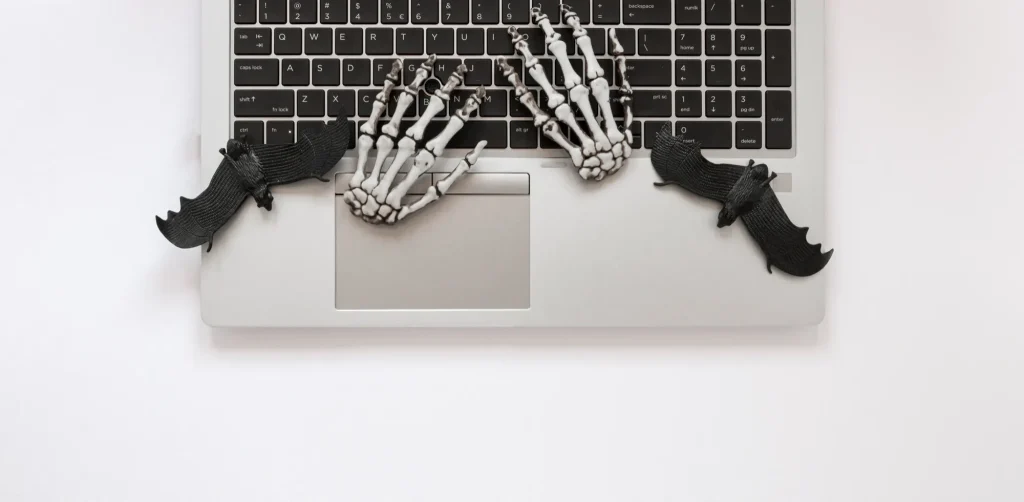 Cyber Resilience Act până în decembrie 2027: cerințele esențiale, marcajul CE și rolul importatorului și al distribuitorului